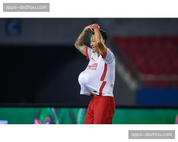 云南玉昆徐新邓涵文国脚级引援 后场出球体系得到升级